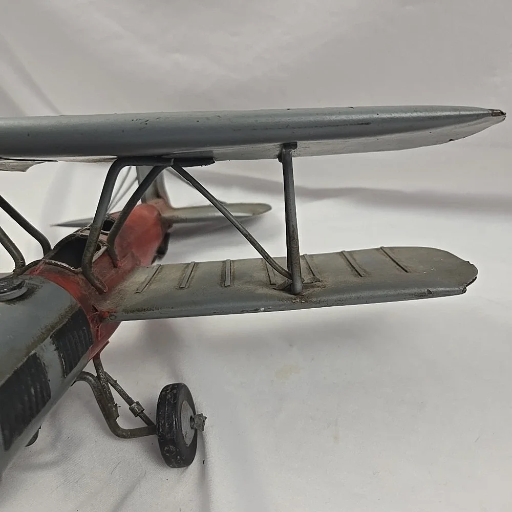 Biplane‎ Gray And Red 12